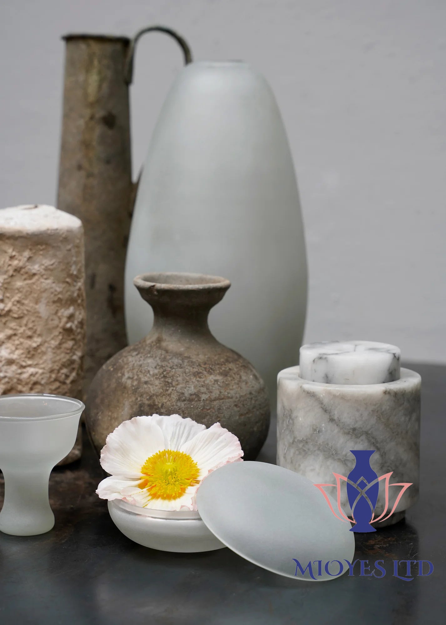 MATTE JAR WITH